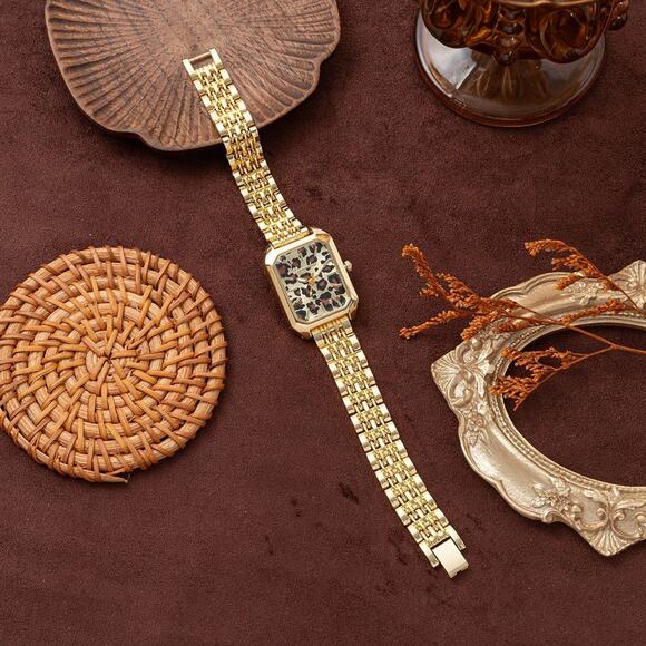 Vintage Style Leopard Print Women’s Watch Gold Bracelet Watch